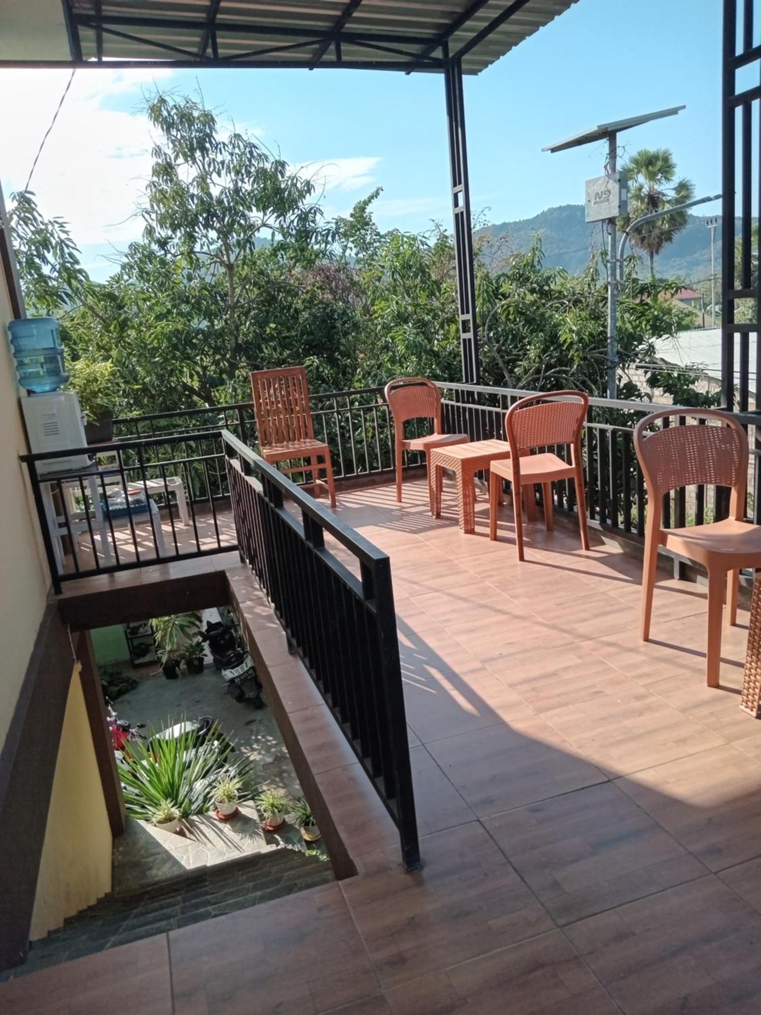 Hotel De Credo Labuan Bajo Zewnętrze zdjęcie